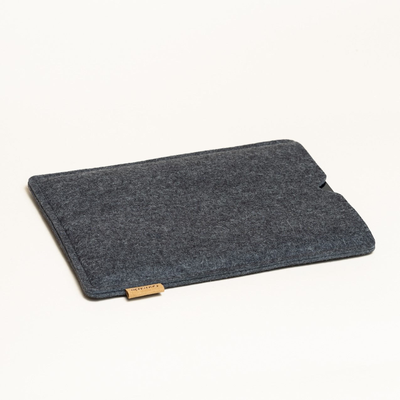 Felt tablet sleeve