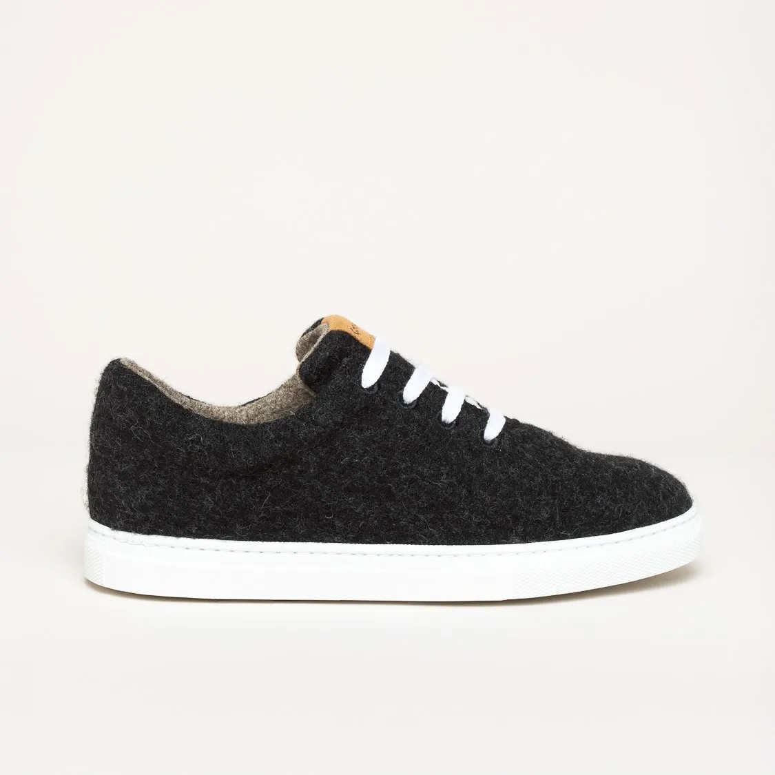 Wool shoes for men - Order online now!